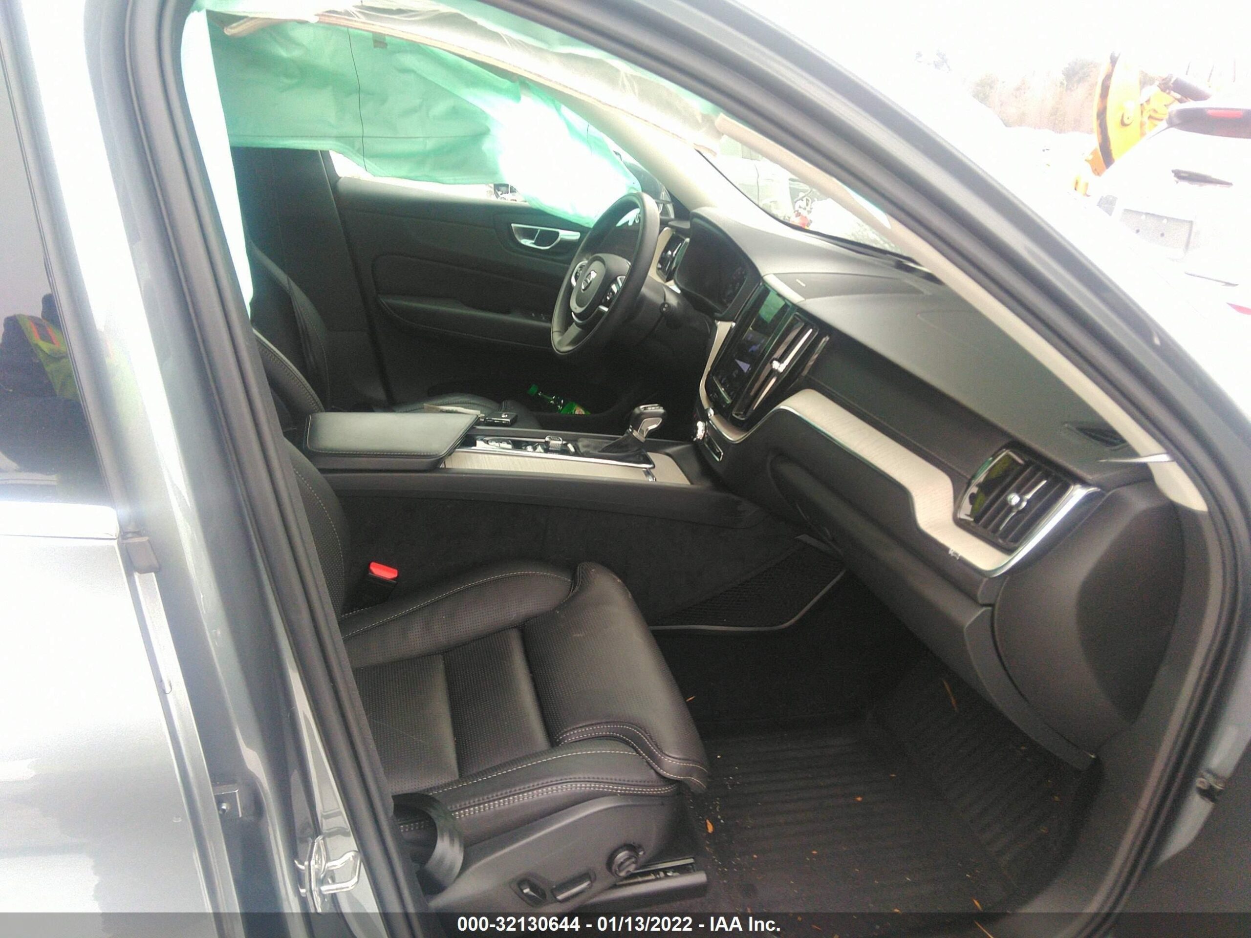 2021 Volvo XC60 YV4102RL9M1684380