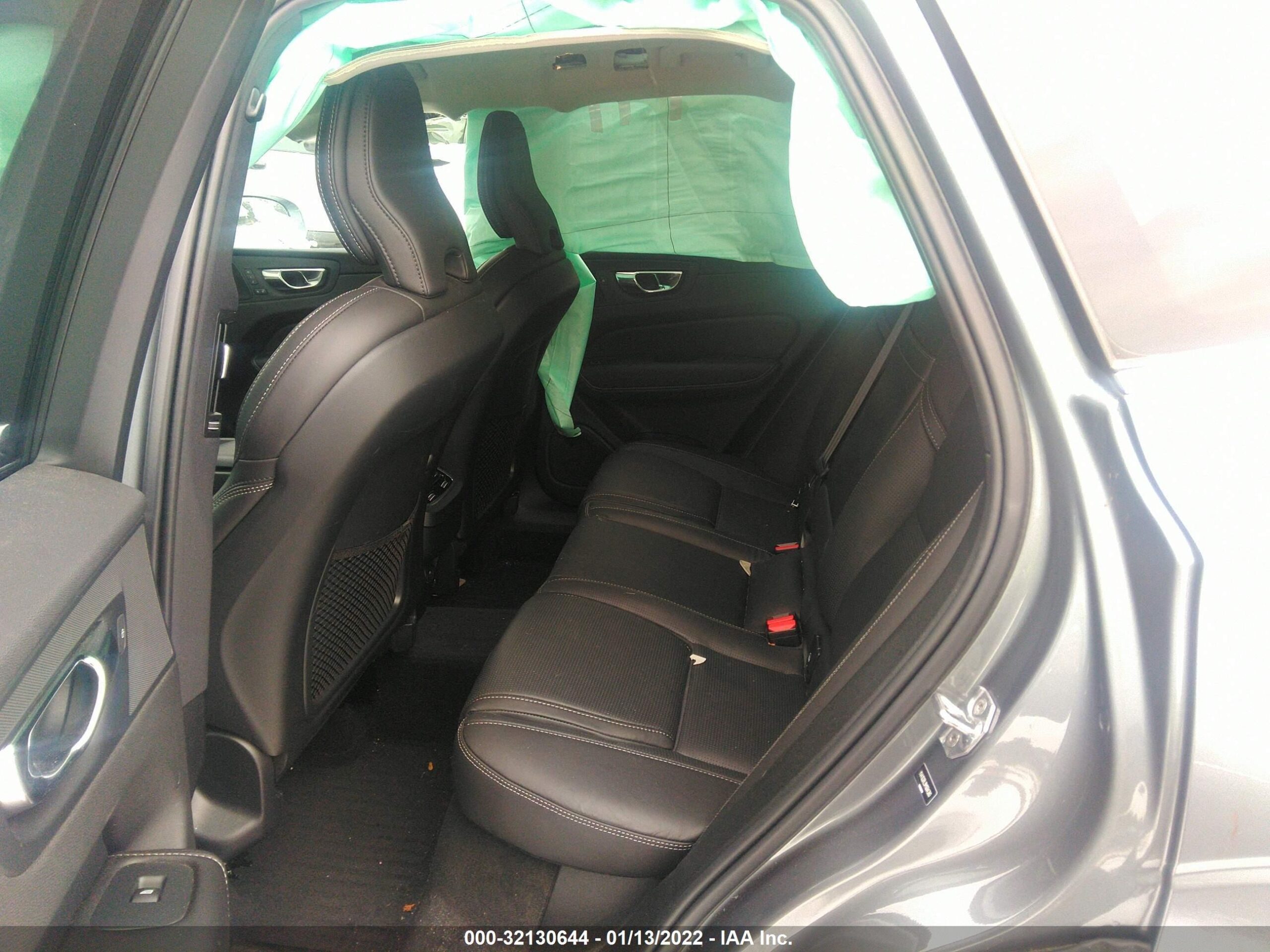 2021 Volvo XC60 YV4102RL9M1684380