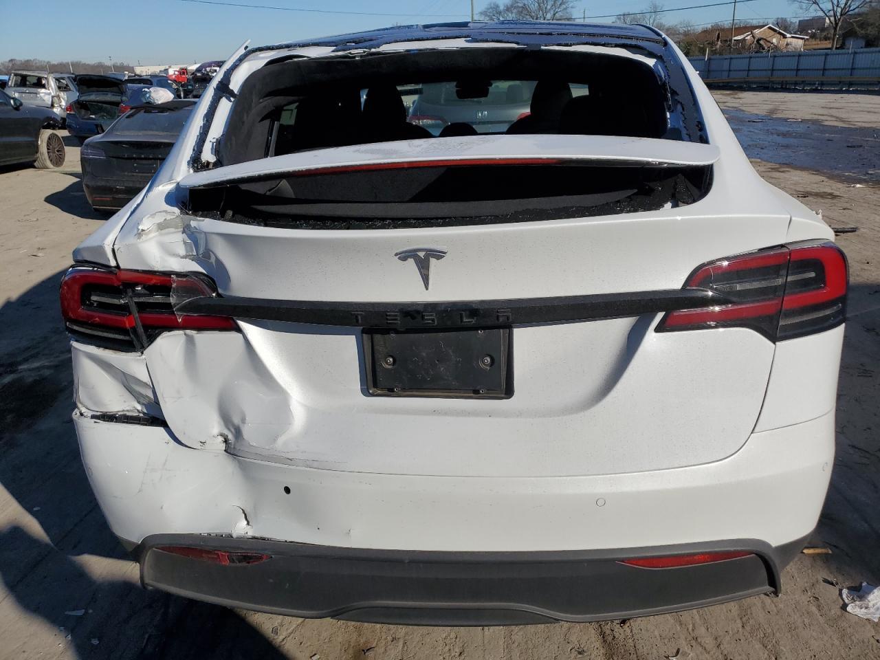 2023 Tesla Model X 7SAXCAE54PF367658